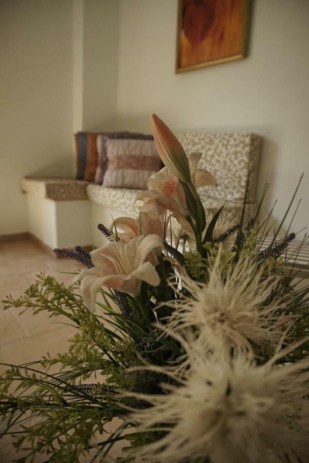 J&B Countryside Life Apartment Agios Matthaios  Ngoại thất bức ảnh